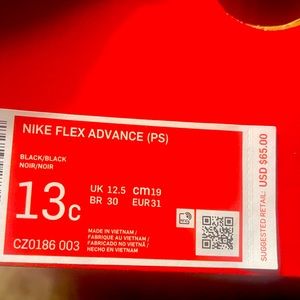 Brand new boys tennis shoes never worn